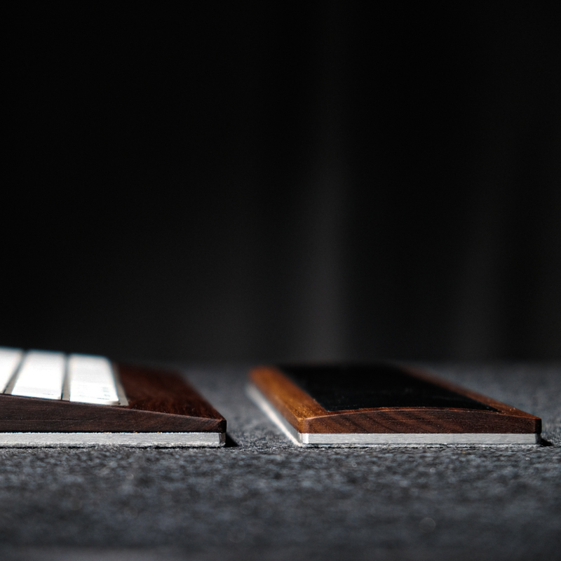 Woody Cowhide Palm Rest for Me - Keyboard Gaming Black recension och pris